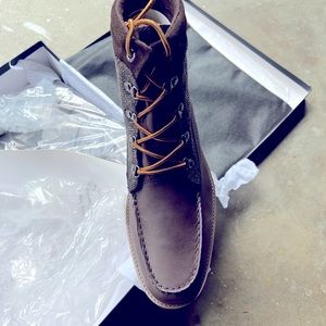 Never worn winter boots, mixed material, leather